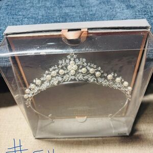 Elegant Silver Pearl Tiara